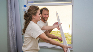 Newlyweds-volunteer-for-wedding-reception-(2)